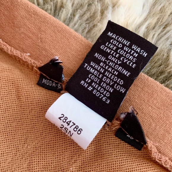 Moda International Ruched Skirt - Picture 4 of 4